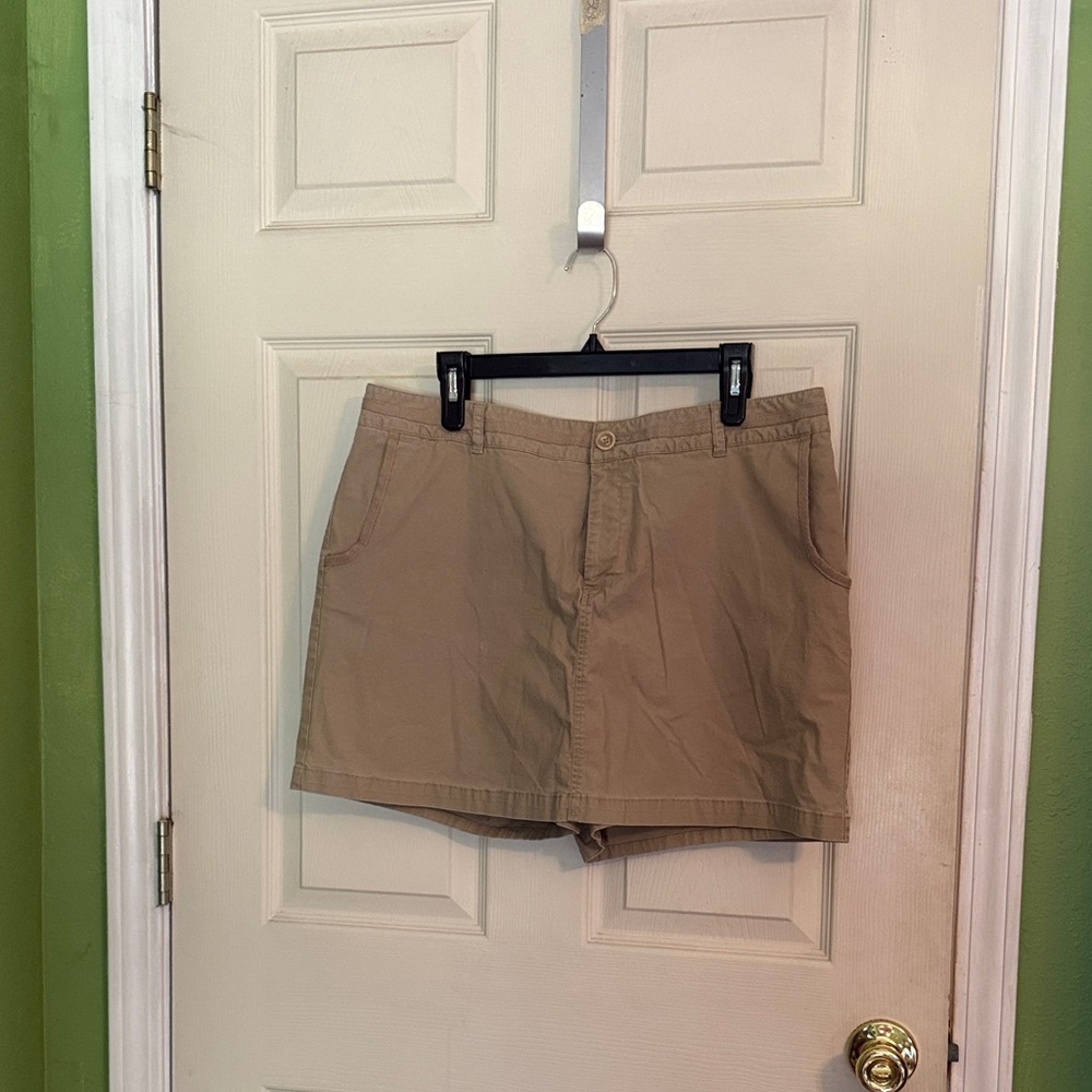 Dockers Women’s Khaki Flat Front Shorts